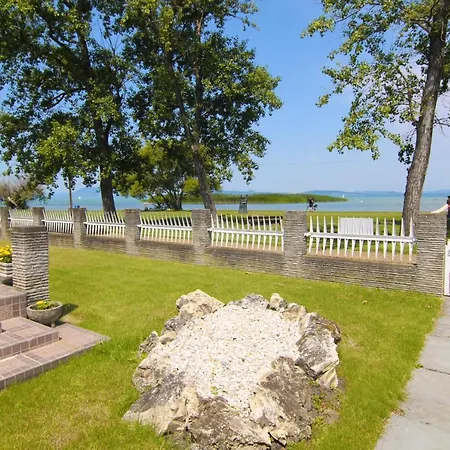 Margareta Apartmanhaz Апартаменты