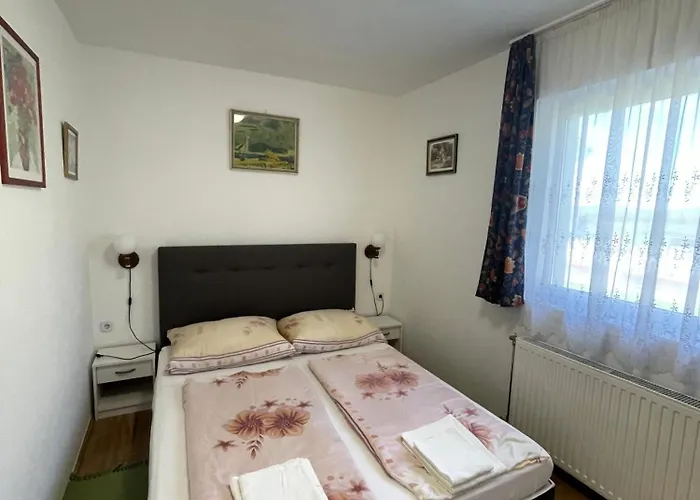 Margareta Apartmanhaz Balatonboglar